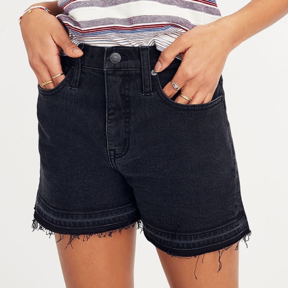 Madewell High-Rise Denim Shorts in Clint Wash